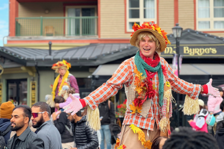 INCIRQUE: Roaming Entertainment